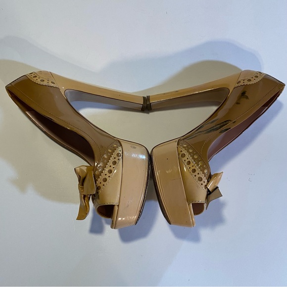 Miu Miu shoes size 39, peep toe platform in need of dye job, structurally fine - Picture 6 of 7